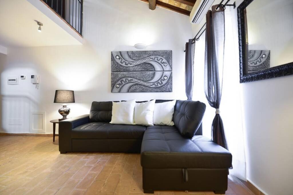 Ibernesi - Charming Apartment At The Roman Forums Exteriör bild