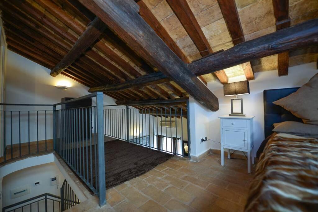 Ibernesi - Charming Apartment At The Roman Forums Exteriör bild