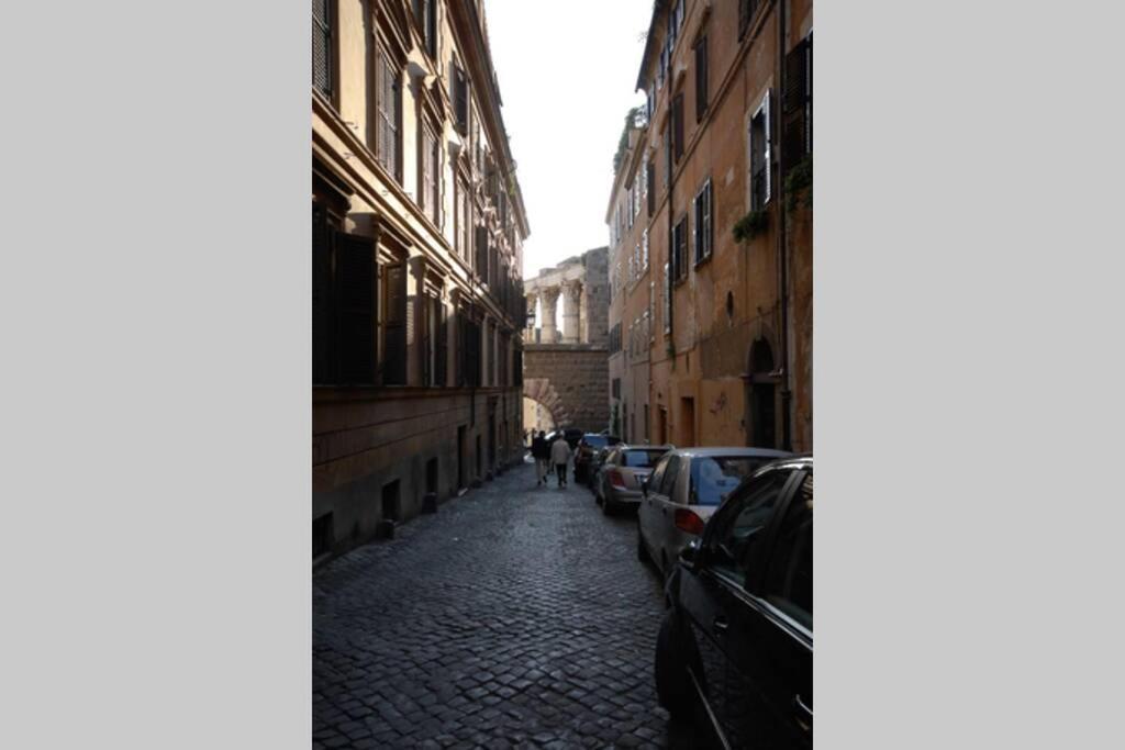 Ibernesi - Charming Apartment At The Roman Forums Exteriör bild