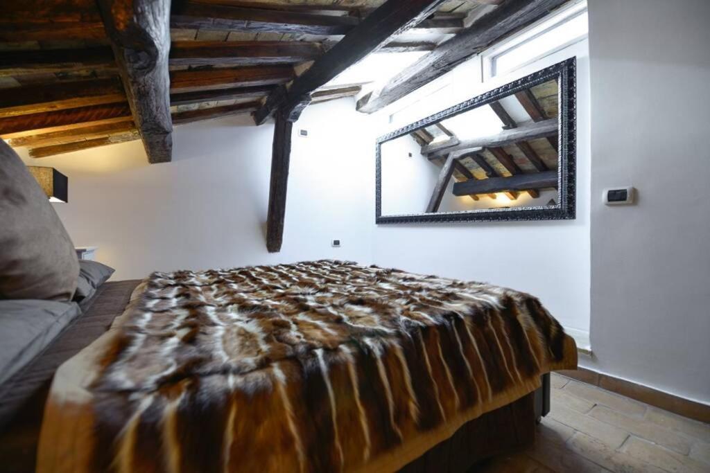 Ibernesi - Charming Apartment At The Roman Forums Exteriör bild