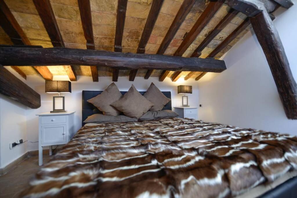 Ibernesi - Charming Apartment At The Roman Forums Exteriör bild