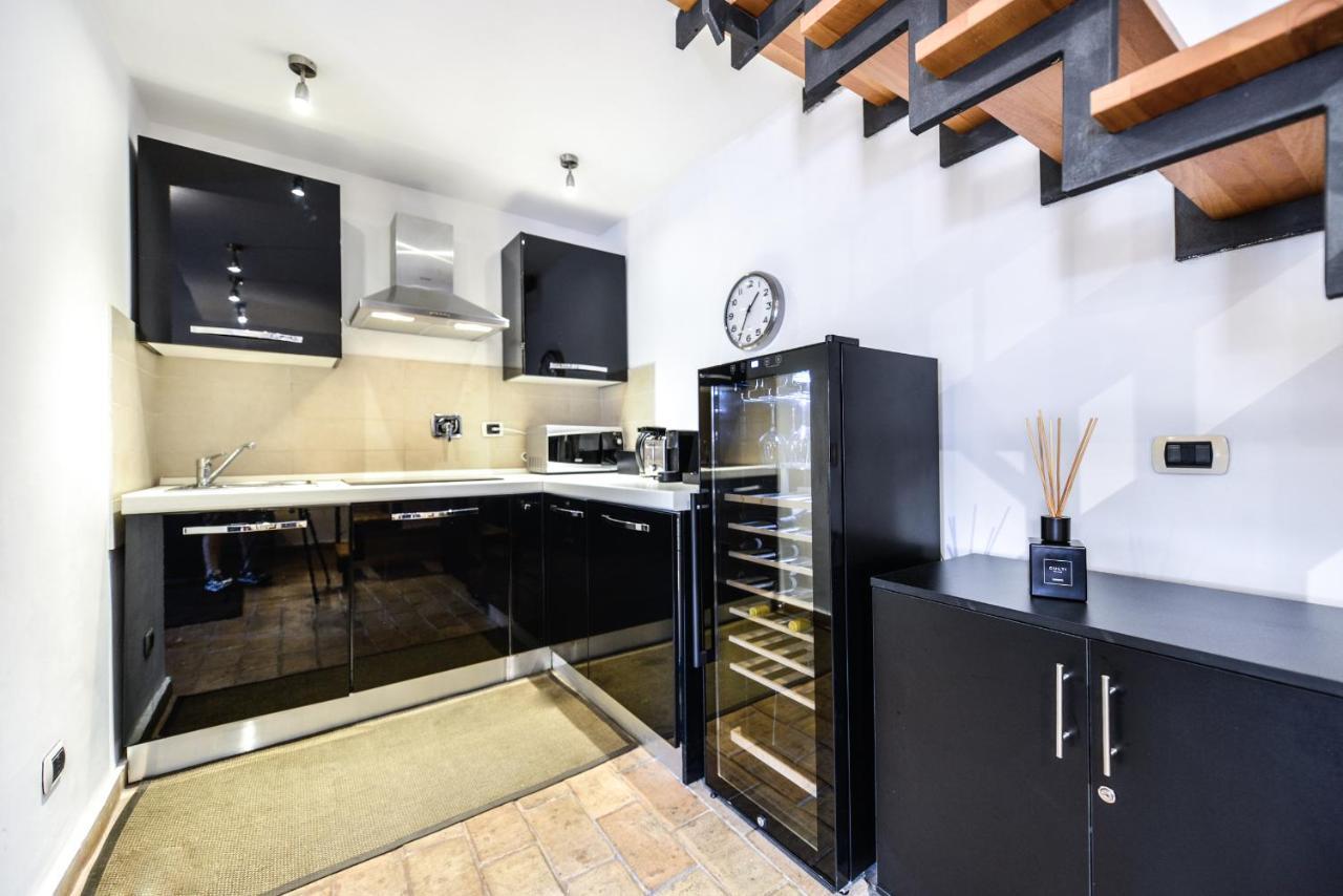 Ibernesi - Charming Apartment At The Roman Forums Exteriör bild